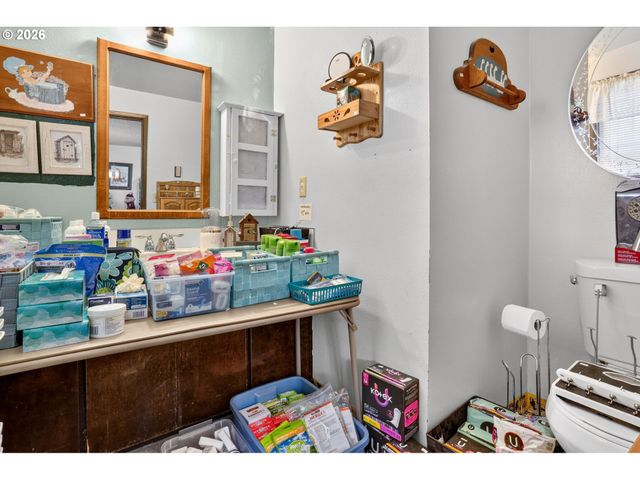 8623 Ne LEWIS Dr, Vancouver, WA 98662