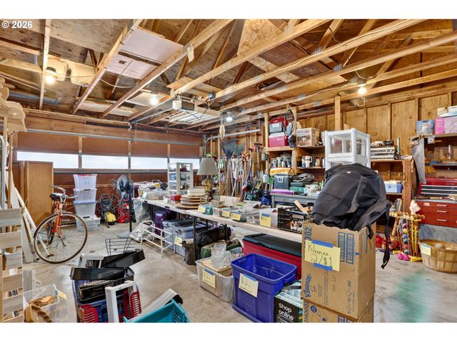 8623 Ne LEWIS Dr, Vancouver, WA 98662
