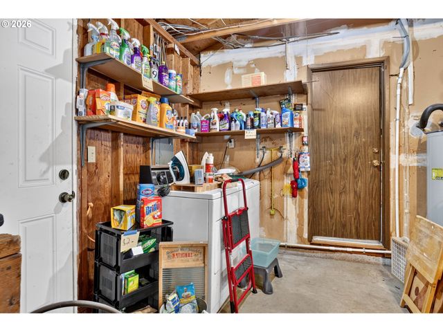 8623 Ne LEWIS Dr, Vancouver, WA 98662