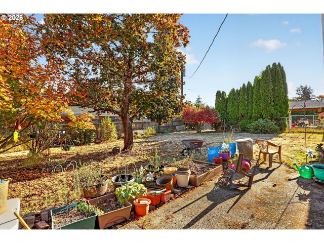 8623 Ne LEWIS Dr, Vancouver, WA 98662
