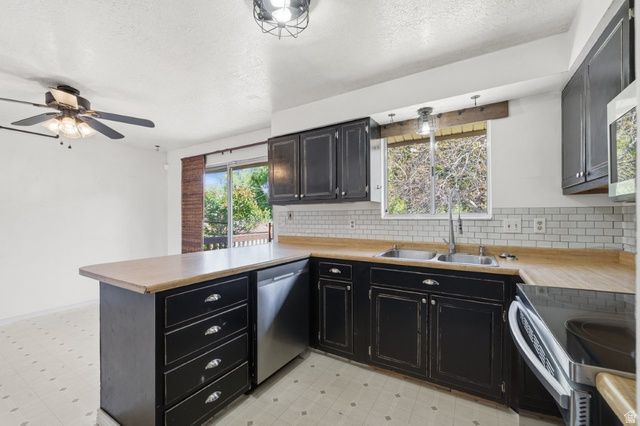 5892 S 2550 W, Roy, UT 84067