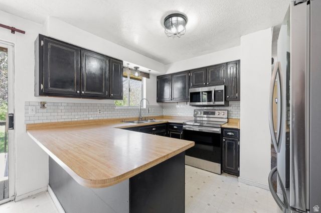 5892 S 2550 W, Roy, UT 84067