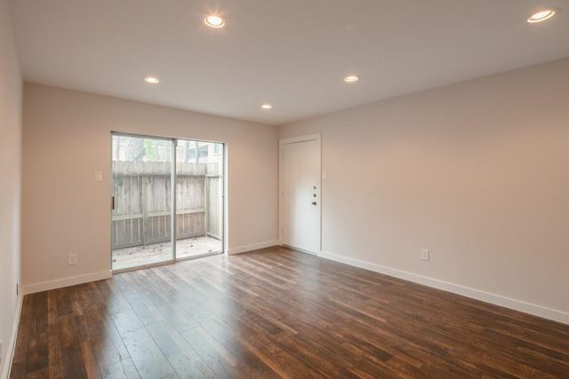 4040 San Felipe Street 176, Houston, TX 77027