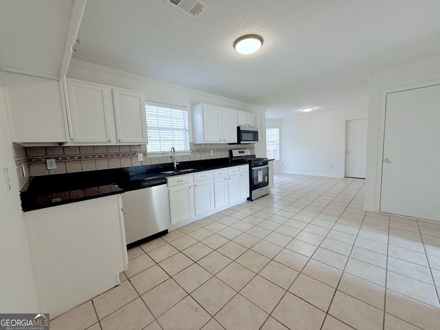 3614 McIntosh Lane, Snellville, GA 30039