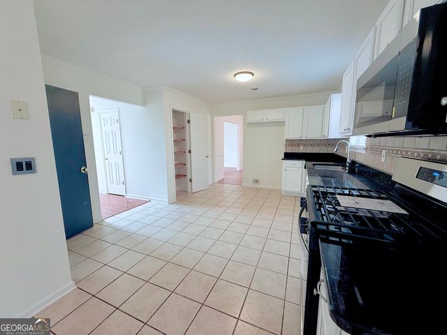 3614 McIntosh Lane, Snellville, GA 30039