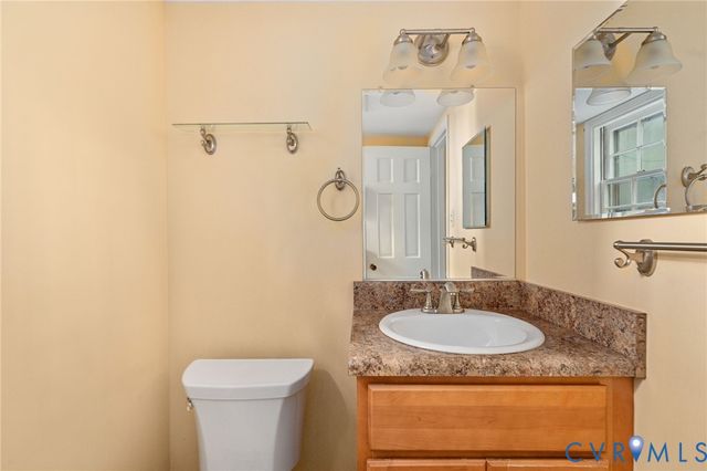 7732 Surreywood Dr, Chesterfield, VA 23235