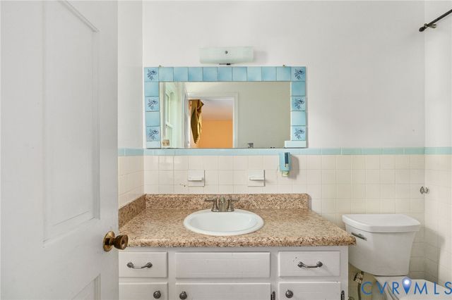 7732 Surreywood Dr, Chesterfield, VA 23235