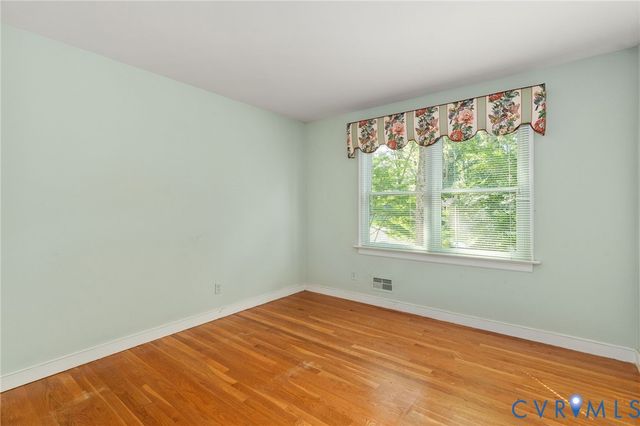 7732 Surreywood Dr, Chesterfield, VA 23235