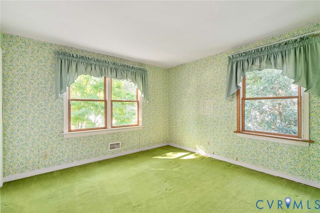 7732 Surreywood Dr, Chesterfield, VA 23235