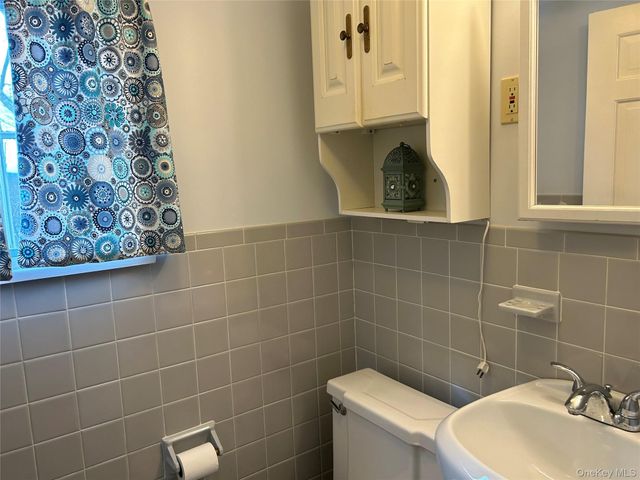 52 Clover Hill Drive, Poughkeepsie, NY 12603