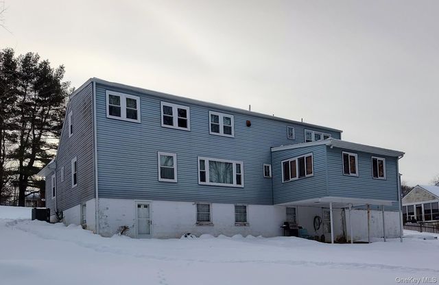 52 Clover Hill Drive, Poughkeepsie, NY 12603