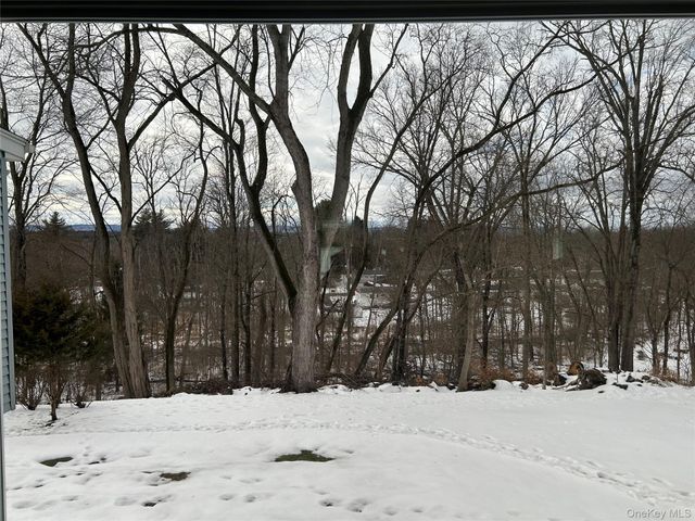 52 Clover Hill Drive, Poughkeepsie, NY 12603