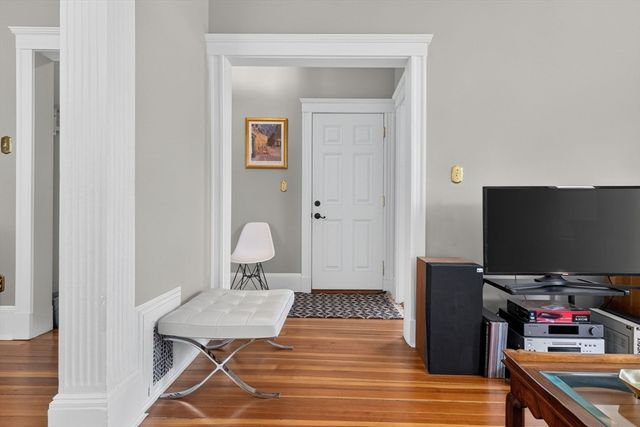 19 Rill St 2, Boston, MA 02125