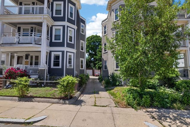 19 Rill St 2, Boston, MA 02125