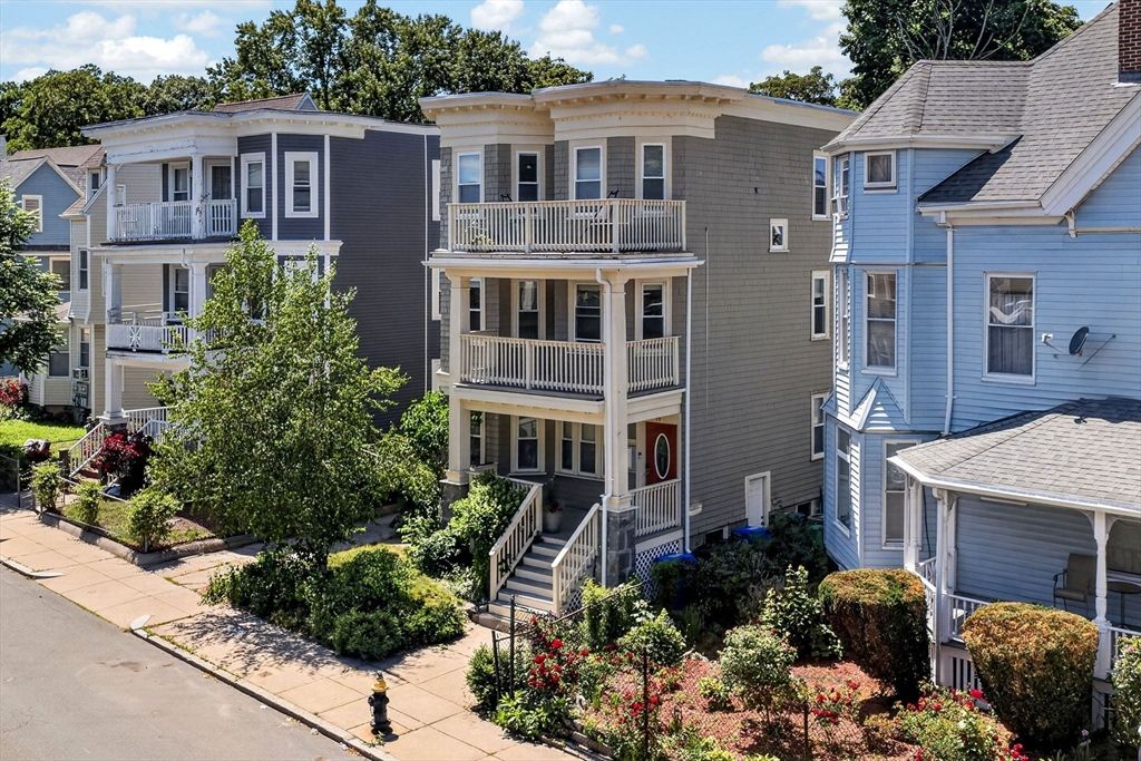 19 Rill St 2, Boston, MA 02125