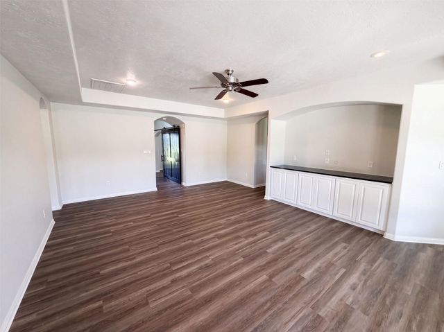 1619 County Road 612, Dayton, TX 77535