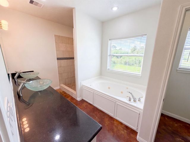 1619 County Road 612, Dayton, TX 77535