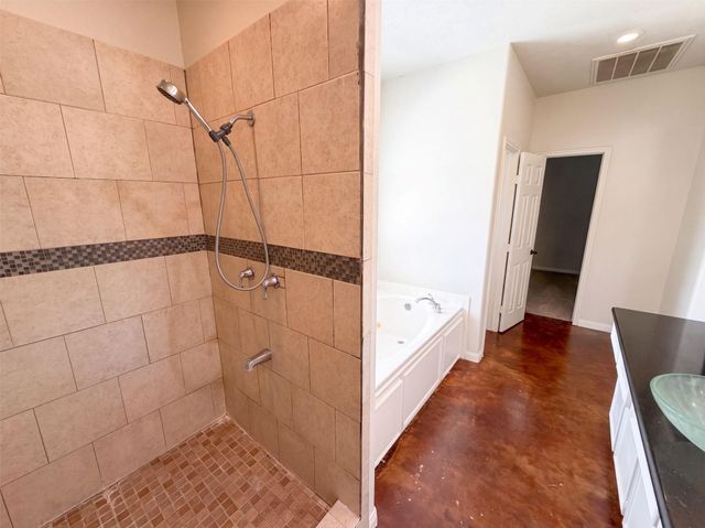 1619 County Road 612, Dayton, TX 77535