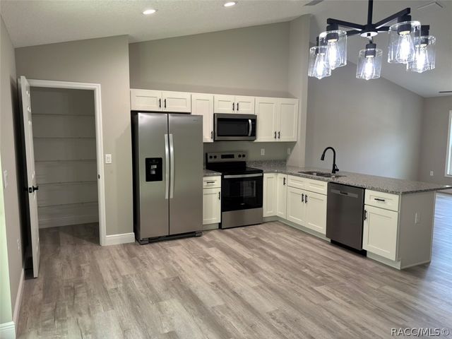 3339 W Early Place, Dunnellon, FL 34433