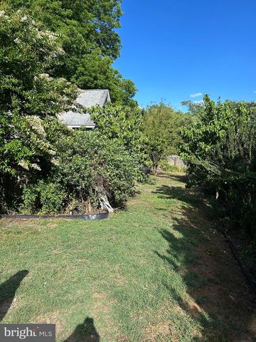 203 WALNUT ST, Milton, DE 19968