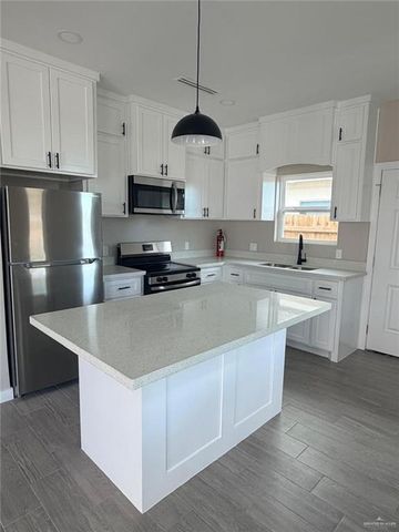 701 N Emerald Avenue 3, Edinburg, TX 78541