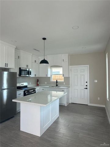 701 N Emerald Avenue 3, Edinburg, TX 78541