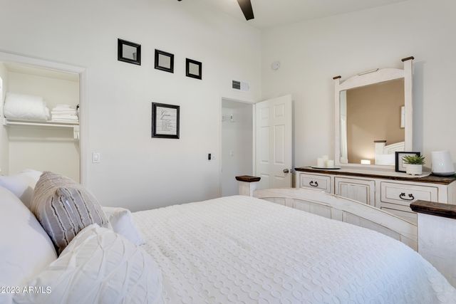 8914 W DESERT JEWEL Drive, Peoria, AZ 85345