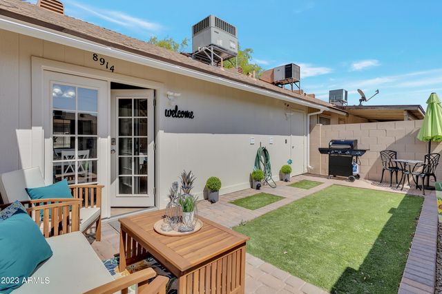8914 W DESERT JEWEL Drive, Peoria, AZ 85345