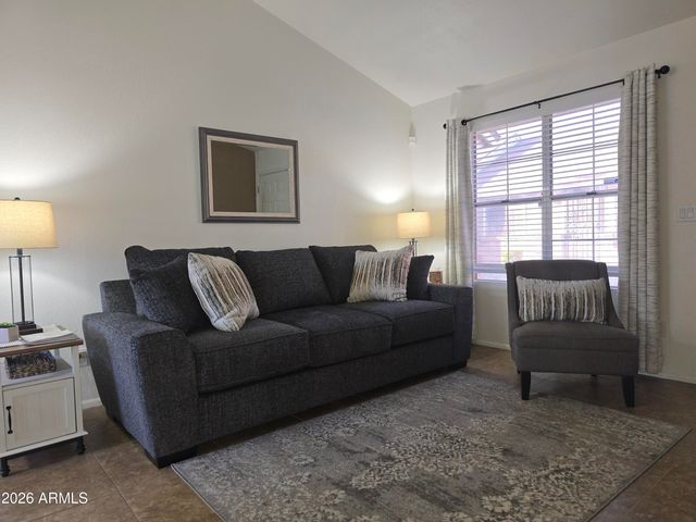 8914 W DESERT JEWEL Drive, Peoria, AZ 85345