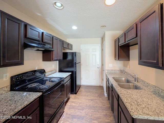 8135 FIRETOWER Road, Jacksonville, FL 32210