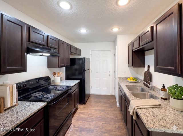 8135 FIRETOWER Road, Jacksonville, FL 32210