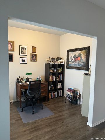 9042 Halbert Falls, San Antonio, TX 78245