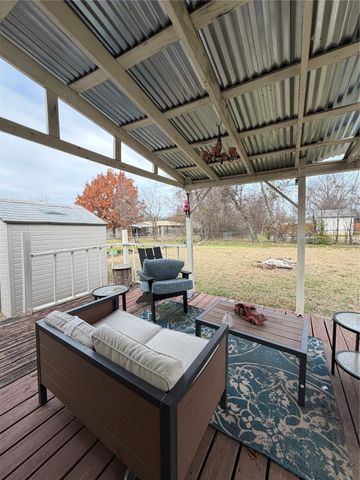 703 Carver Street, Whitesboro, TX 76273