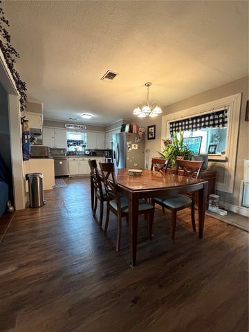 703 Carver Street, Whitesboro, TX 76273