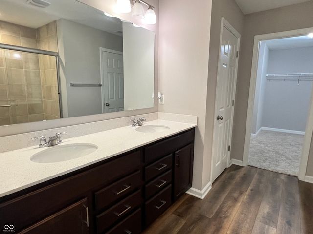 5656 Grosbeak Drive, Greenwood, IN 46143