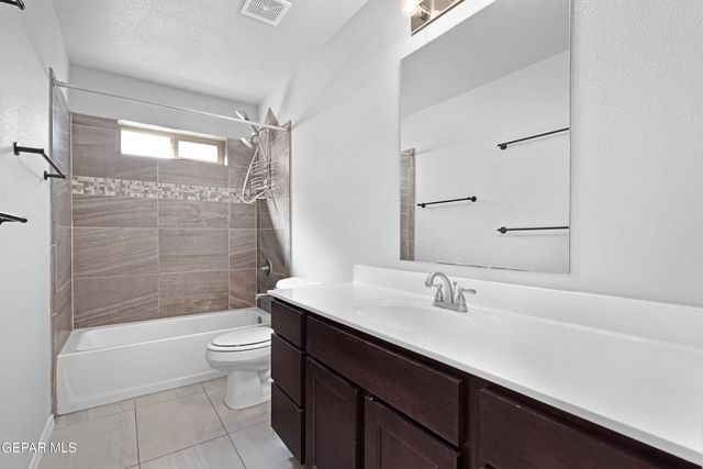 210 Lago Maggiore Street, Horizon City, TX 79928