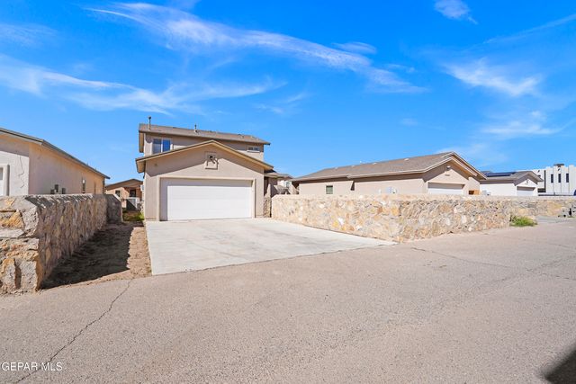 210 Lago Maggiore Street, Horizon City, TX 79928