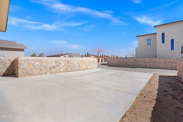 210 Lago Maggiore Street, Horizon City, TX 79928