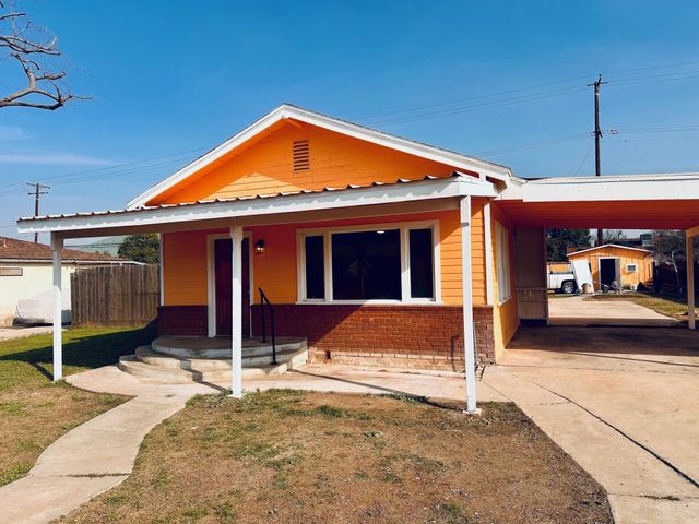 366 N Palm Street, Woodlake, CA 93286