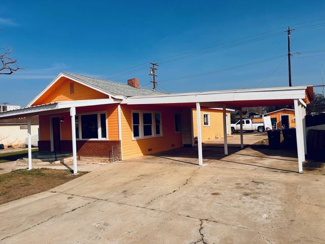 366 N Palm Street, Woodlake, CA 93286