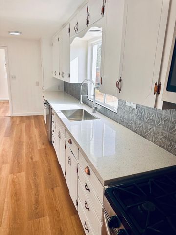 366 N Palm Street, Woodlake, CA 93286