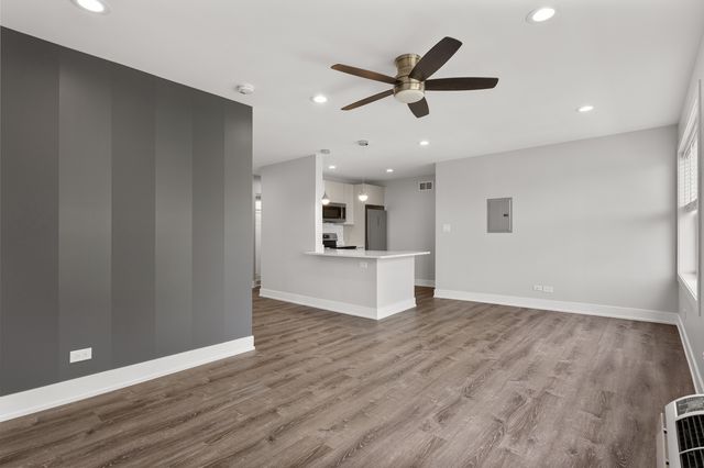 1303 W Estes Avenue 4E, Chicago, IL 60626