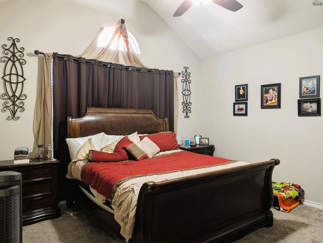 1609 JOHNSON ROAD, Iowa Park, TX 76367