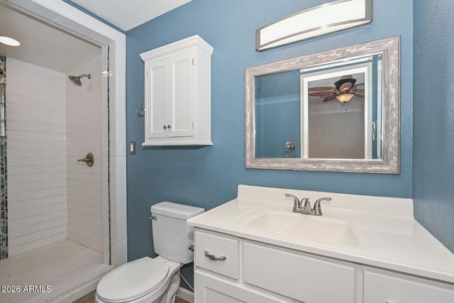 3957 W DESERT HILLS Drive, Phoenix, AZ 85029