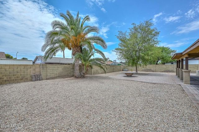 3957 W DESERT HILLS Drive, Phoenix, AZ 85029