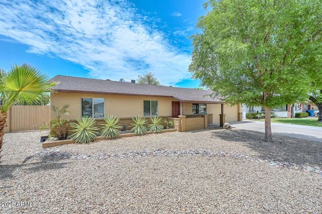 3957 W DESERT HILLS Drive, Phoenix, AZ 85029