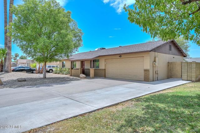 3957 W DESERT HILLS Drive, Phoenix, AZ 85029