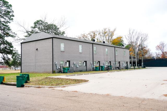 806 W 32nd Street, Texarkana, TX 75503