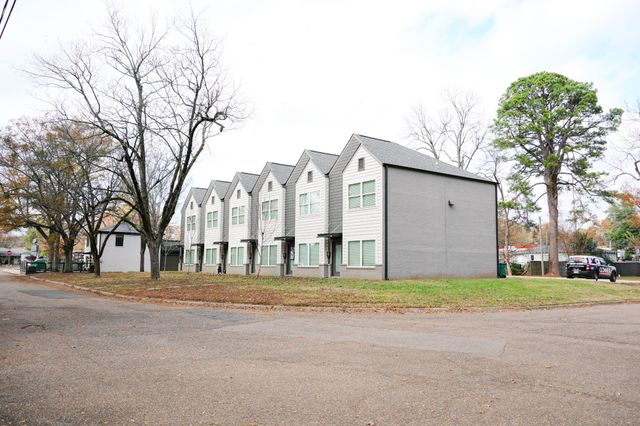 806 W 32nd Street, Texarkana, TX 75503