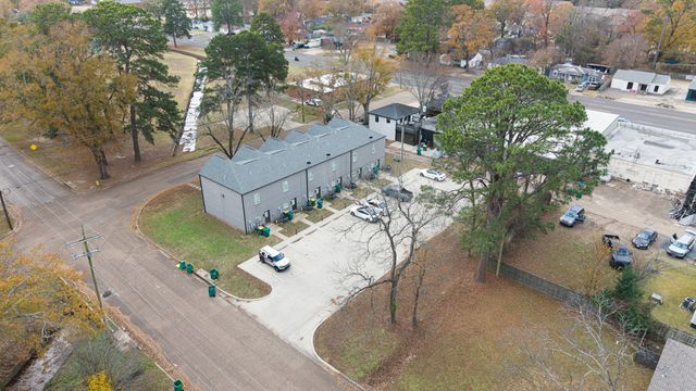 806 W 32nd Street, Texarkana, TX 75503